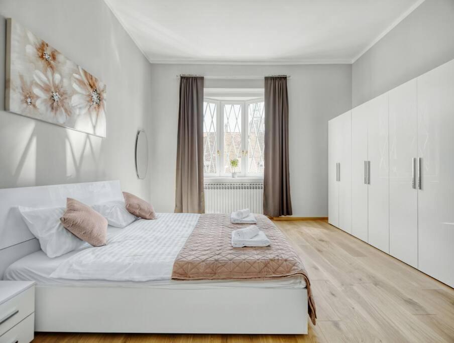 City Twenty 2Bdr Apartment By Irundo Zagreb Exterior photo